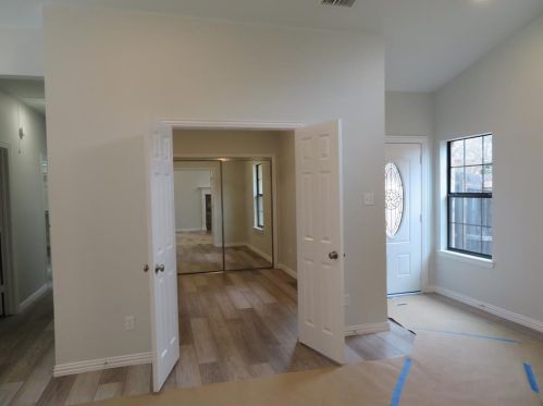 2709 Stratford Ct, Euless TX  76039-4015 exterior