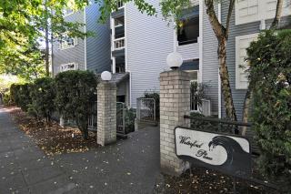 909 35th St, Seattle WA 98103-8861 exterior