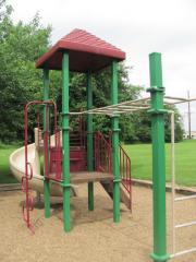 400 18th Ave, Hiawatha IA  52233-2354 exterior