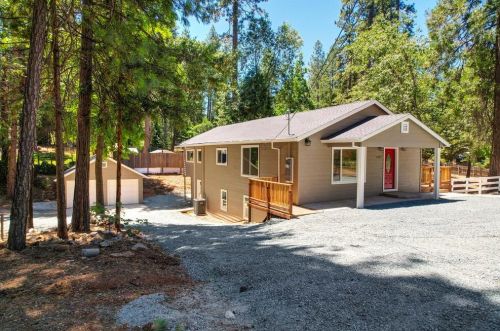 11303 Butler Rd, Grass Valley CA  95945-6918 exterior