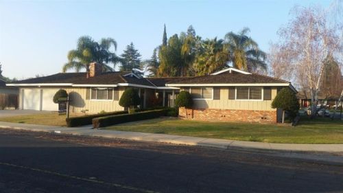 2535 Mira Flores Dr, Turlock, CA 95380-3646