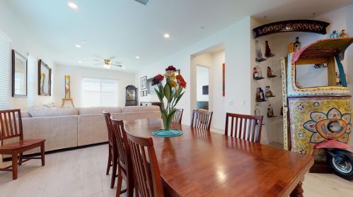 52040 Avenida Velasco, La Quinta CA  92253-3080 exterior