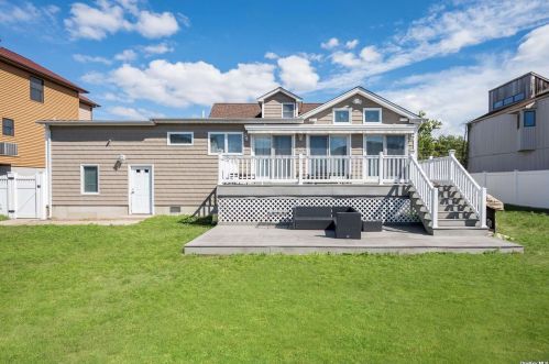 2500 Ocean Ave, North Bellmore NY  11710-3825 exterior