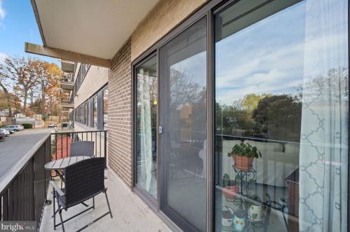 600 Roosevelt Blvd, Falls Church, VA 22044-3148