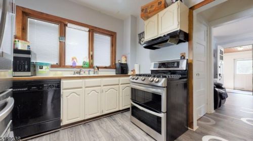 118 Glenwood Ave, Bloomfield NJ  07003-2316 exterior