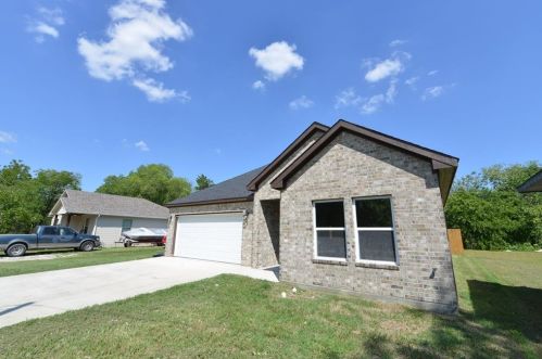 104 Cook St, Waxahachie TX  75165-3508 exterior