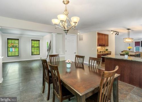 60 Kinsley Ln, Fredericksburg VA  22406-4089 exterior