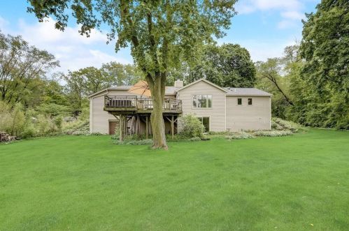 2818 River Rd, Waterford WI  53185-5079 exterior