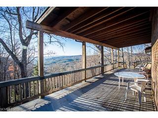 312 Ridgemount Forest Trl, Hendersonville, NC 28739-8420