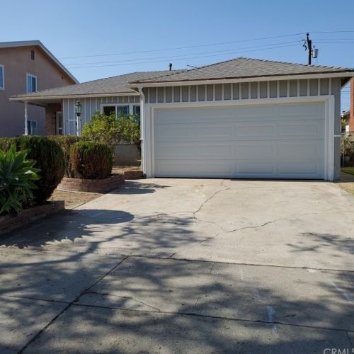 2735 Warwood Rd, Lakewood CA  90712-3741 exterior