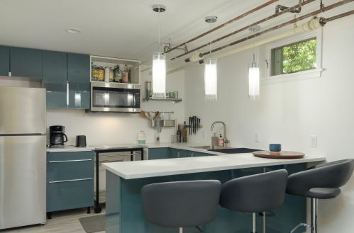 2935 Ewing Ave, Minneapolis MN 55422-3234 exterior