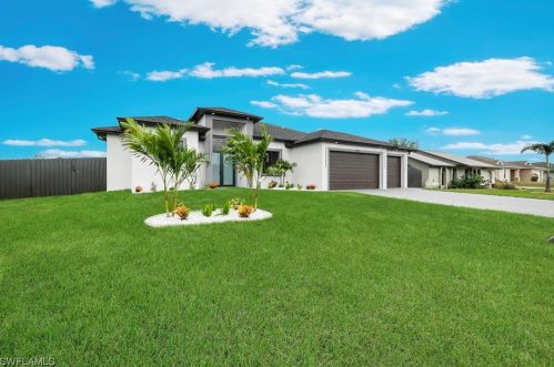 1001 11th Ave, Cape Coral, FL 33909-0014