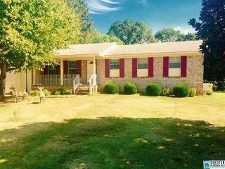 144 Merrimont Rd, Bessemer, AL 35023-2546