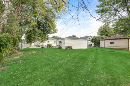 3221 98, Milwaukee WI 53214-2637 exterior