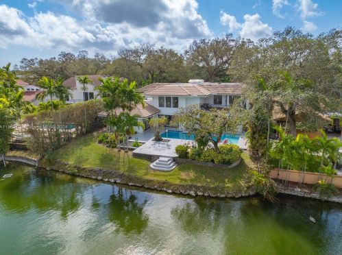 3051 35 St, Hollywood FL 33021-2627 exterior