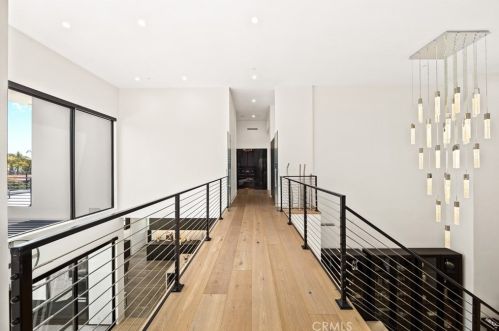 18852 Canyon Crest Dr, Orange CA 92861-2806 exterior