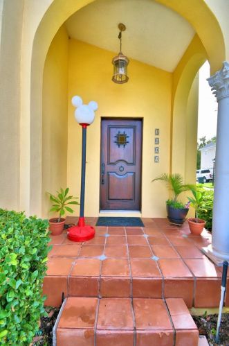 1009 Wiregrass St, Kissimmee, FL 34747-4221