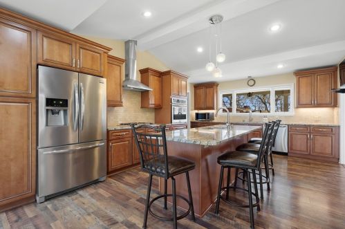 141 Dutch Ln, Pittsburgh, PA 15236-4326