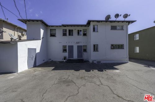 6519 Sepulveda, Van Nuys CA 91402-4421 exterior