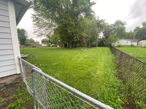 196 Union St, London OH  43140-1537 exterior