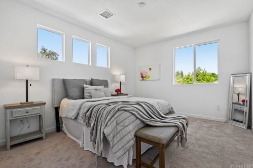 17309 Lemay St, Van Nuys CA 91406-5400 exterior