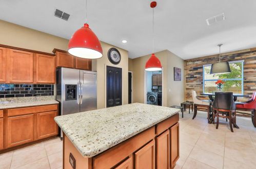 10719 Carloway Hills Dr, Wimauma FL  33598-6140 exterior