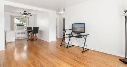 22533 Hillside Ave, Jamaica, NY 11427-2003