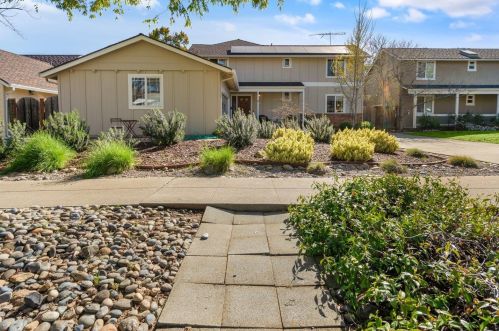 2248 Montezuma Dr, Campbell, CA 95008-3819