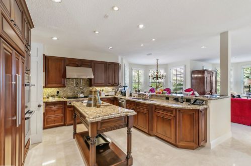 15563 Estancia Ln, West Palm Beach FL  33414-7439 exterior