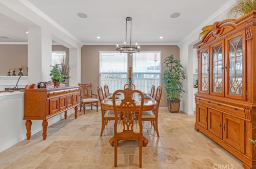 13 Via Niccolo Ct, Lake Elsinore CA  92532-0147 exterior