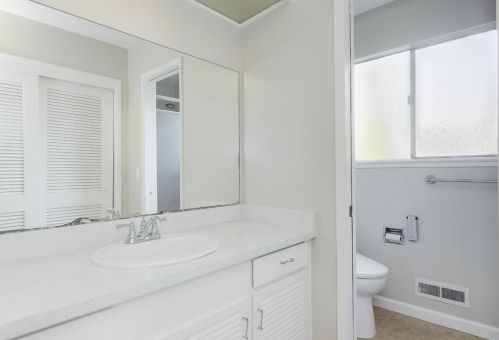 816 Cascade Dr, Sunnyvale CA 94087-3139 exterior