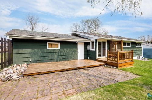 803 Ebony Ave, Duluth, MN 55811-5041