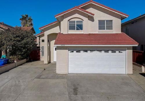 4832 Mahogany Vista Ln, San Diego, CA 92102-4899