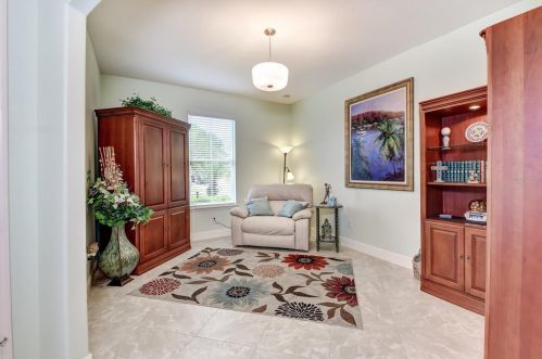 128 Enclave Ave, Deland, FL 32724-8072