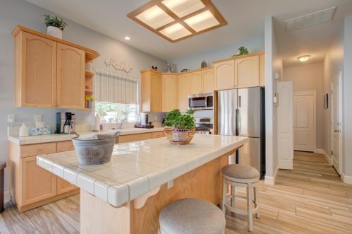 118 Little Johns Creek Dr, Valley Home CA  95361-4190 exterior