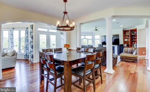 20405 Crimson Pl, Leesburg VA 20175-6362 exterior