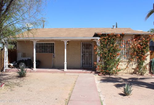 3201 26th St, Tucson, AZ 85713-2210