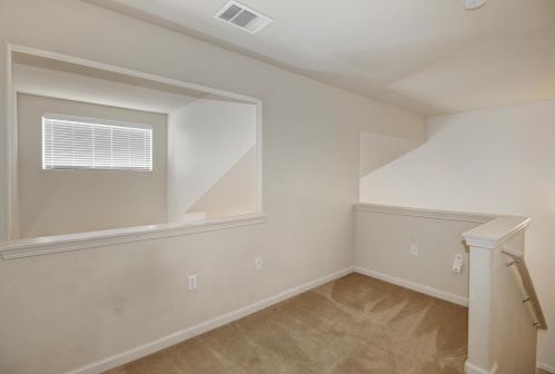 5482 Tares Cir, Elk Grove CA  95757-4361 exterior