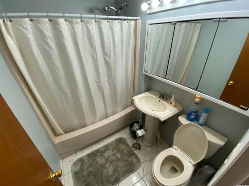 672 Larkfield Rd, Elwood NY  11731-5914 exterior