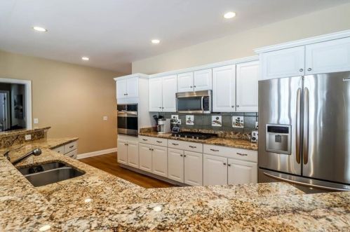 5 Mudry Farm Rd, Brookfield Center CT  06804-3541 exterior