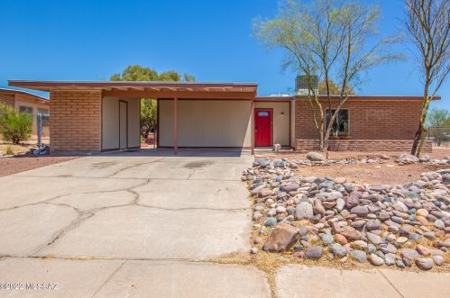 2900 Verona Pl, Tucson, AZ 85741-3010