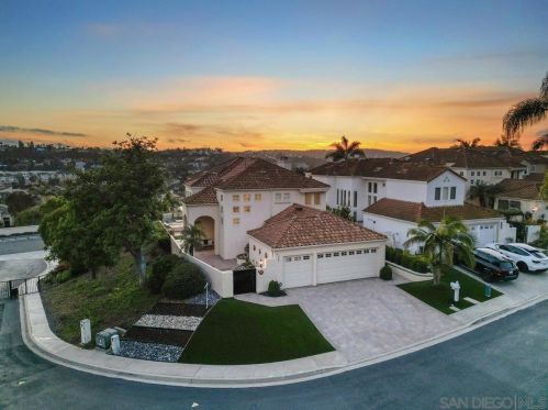 2885 Torry Ct, Carlsbad, CA 92009-7116