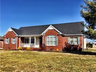 1725 Orchard Dr, Lebanon, TN 37087-4829