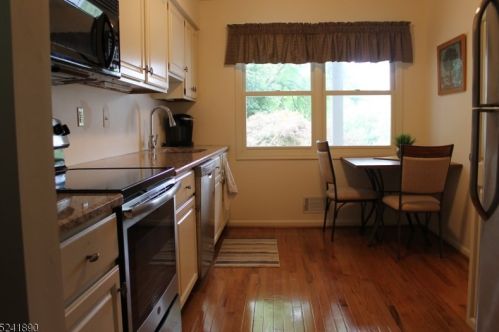 153 Saddleback Ct, Sparta NJ  07871-1759 exterior