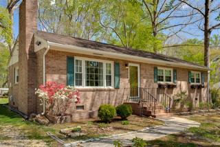 7104 Shawnee Rd, Richmond, VA 23225-1720