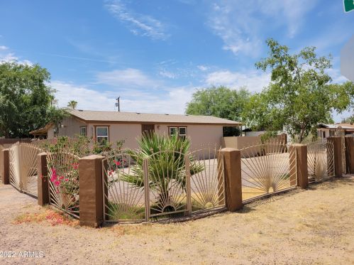 8587 Edgewood Ave, Mesa, AZ 85208-2817