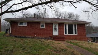 931 Swift Dr, Clarksville, TN 37040-4288