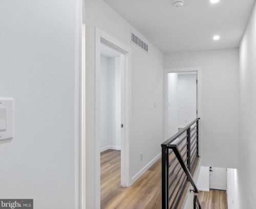 310 Mckean St, Philadelphia PA  19148-2630 exterior