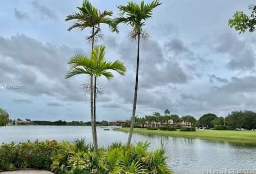 2091 157th Ave, Hollywood, FL 33027-4202