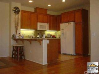 25426 Wharton Dr, Santa Clarita CA  91381-1725 exterior